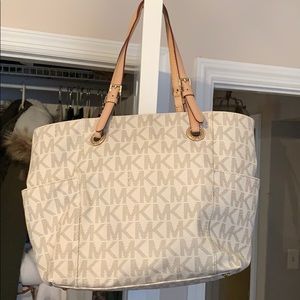 Michael Kors bag